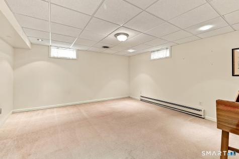 570 Burr Street Fairfield CT 06824