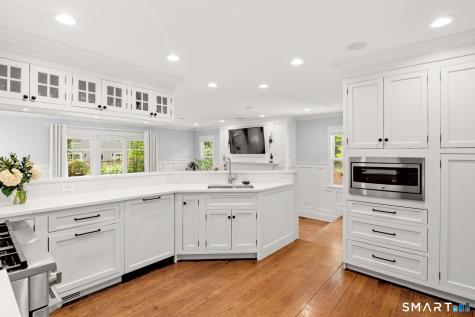 1644 Boston Post Road Darien CT 06820