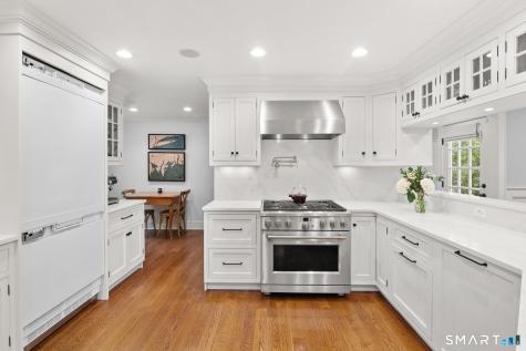 1644 Boston Post Road Darien CT 06820