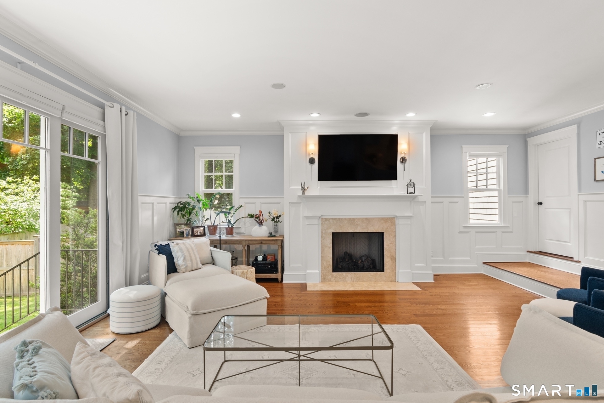 1644 Boston Post Road Darien CT 06820