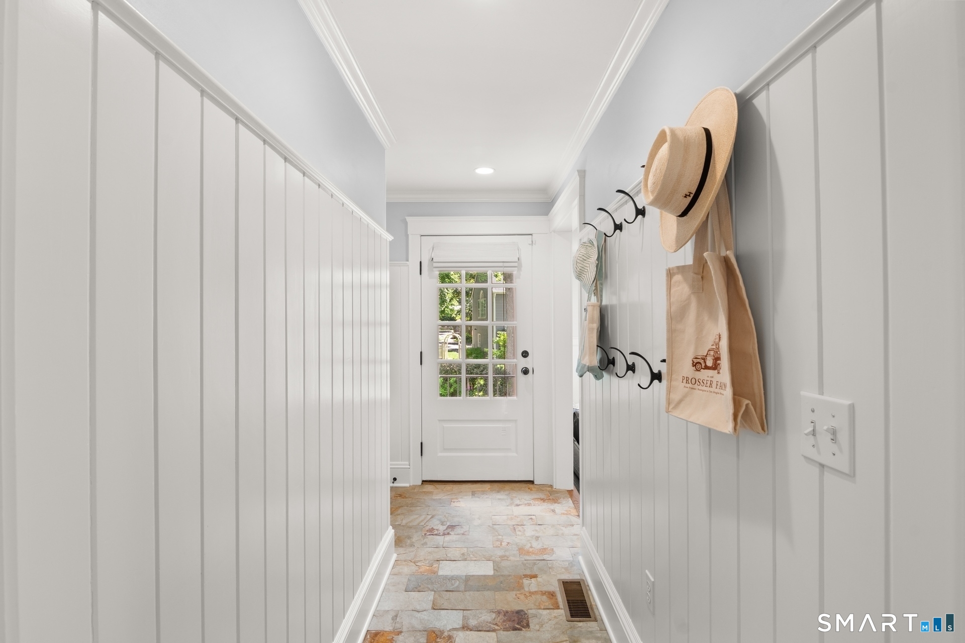 1644 Boston Post Road Darien CT 06820