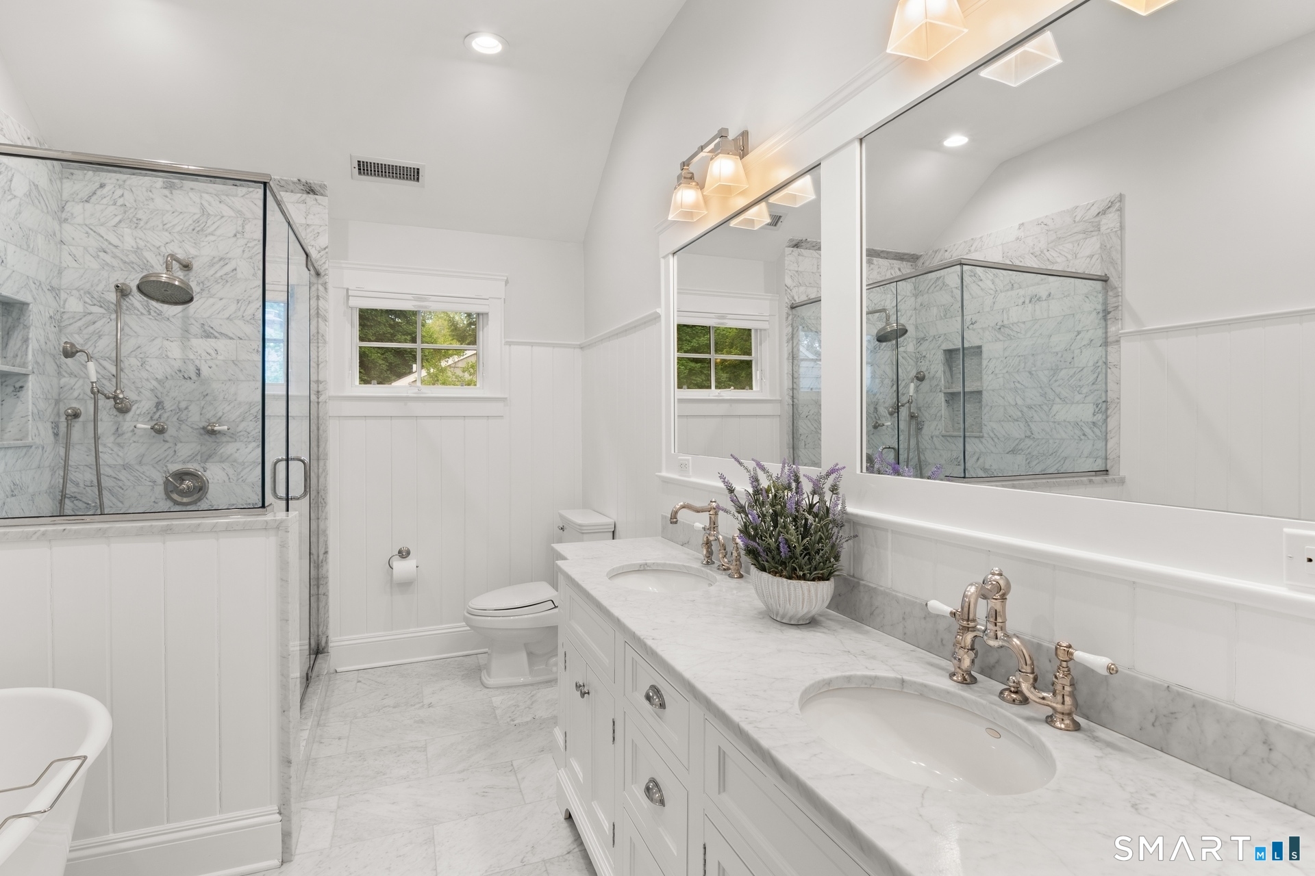 1644 Boston Post Road Darien CT 06820