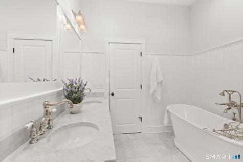 1644 Boston Post Road Darien CT 06820