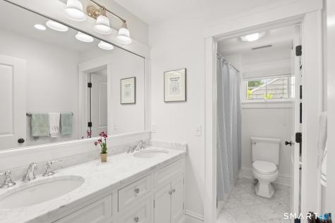 1644 Boston Post Road Darien CT 06820