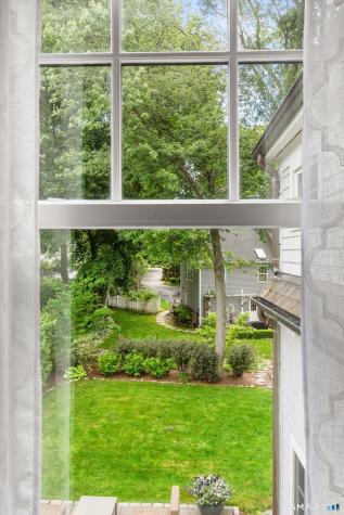 1644 Boston Post Road Darien CT 06820