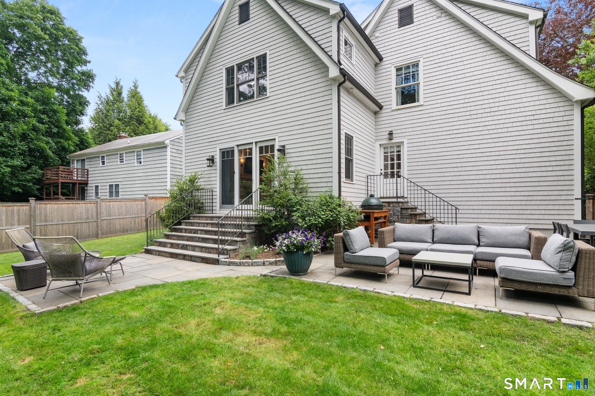 1644 Boston Post Road Darien CT 06820
