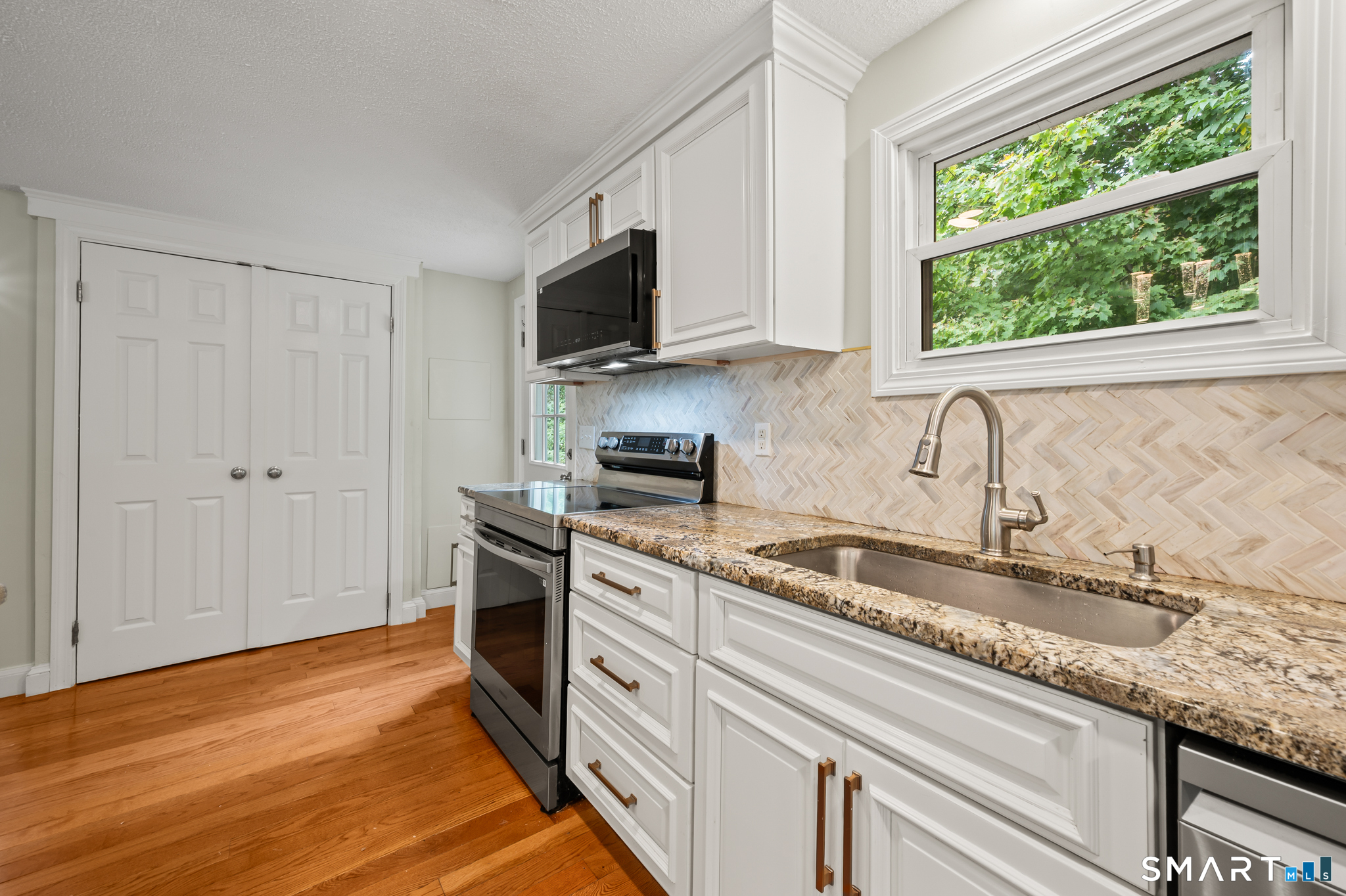 6 Dennis Lane Stafford CT 06076