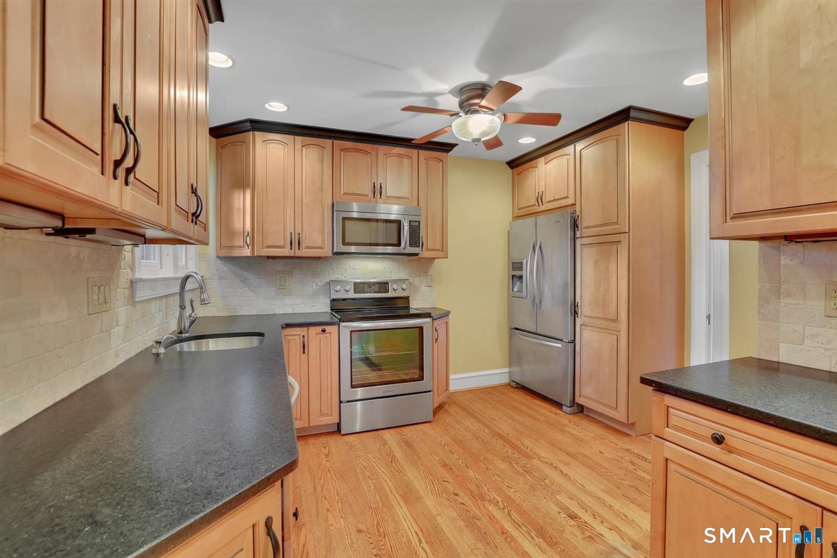 60 Scarborough Road Manchester CT 06040