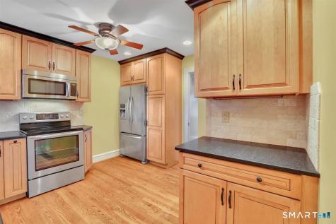 60 Scarborough Road Manchester CT 06040