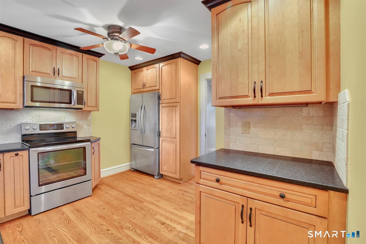 60 Scarborough Road Manchester CT 06040
