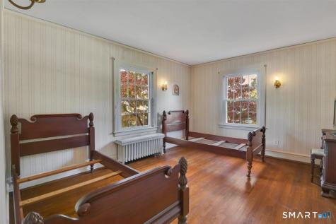 60 Scarborough Road Manchester CT 06040