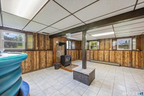 60 Linda Court Naugatuck CT 06770