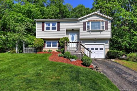 38 Cookes Ridge Torrington CT 06790