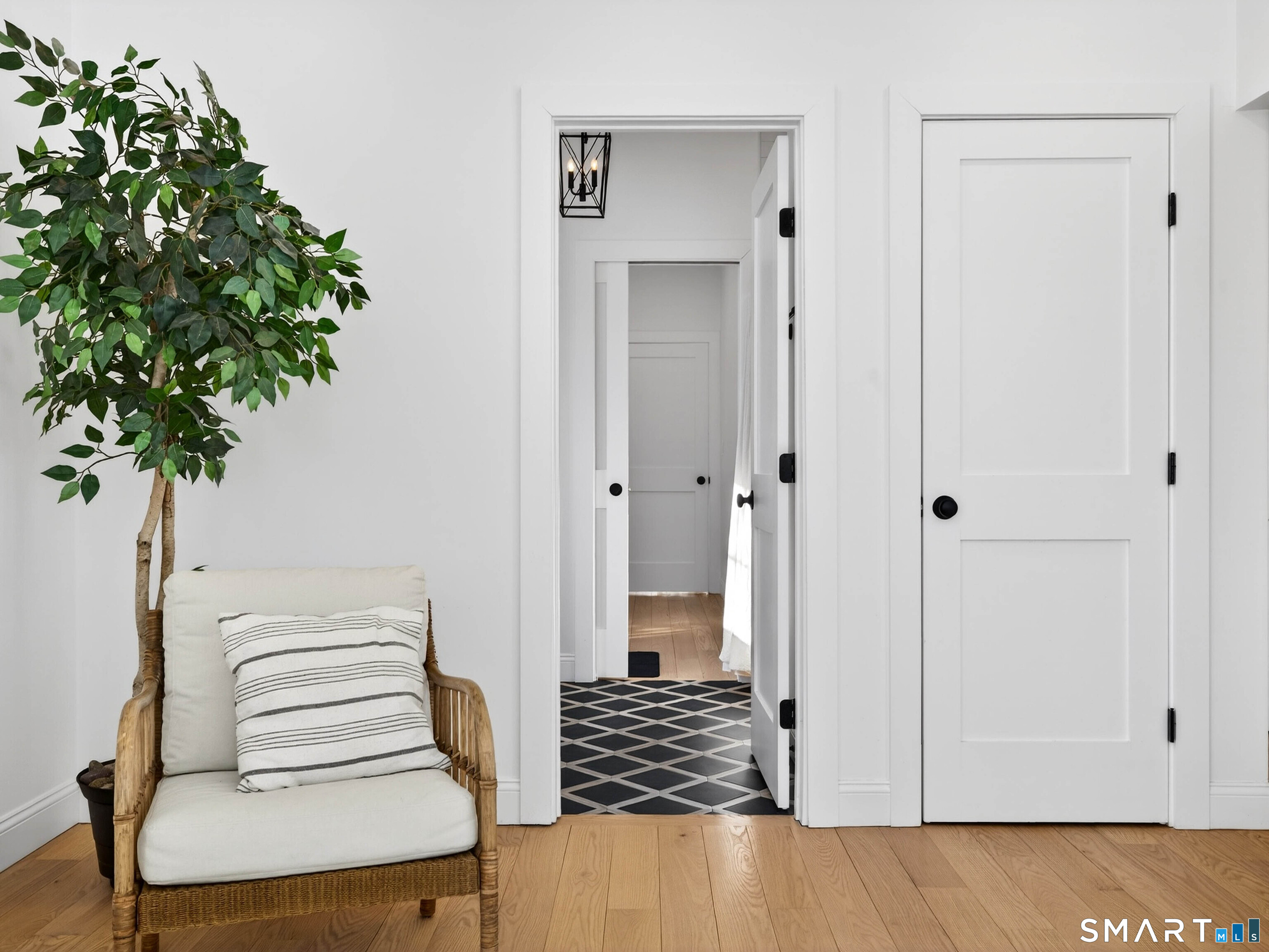 24 Church Street Old Saybrook CT 06475