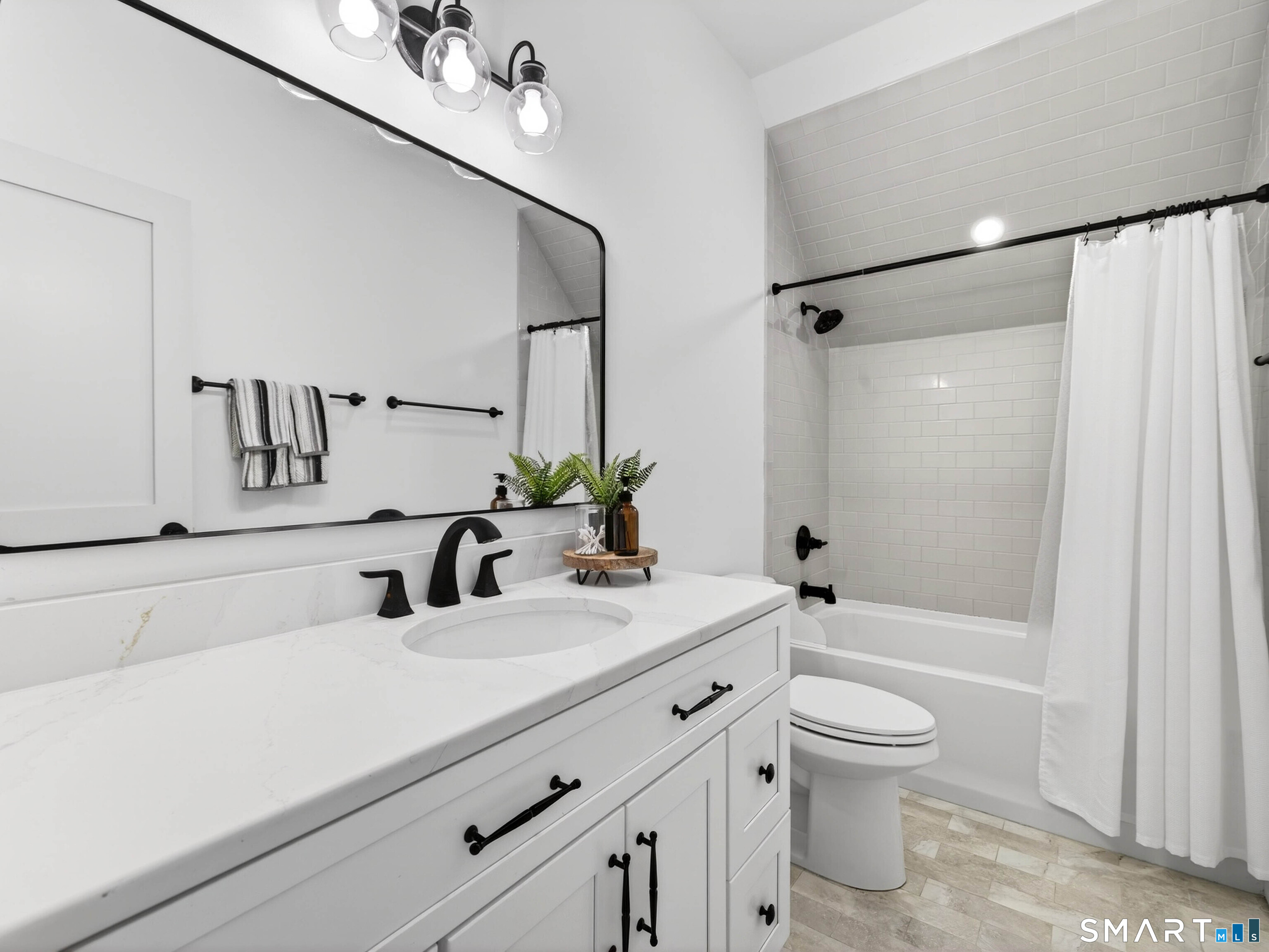 24 Church Street Old Saybrook CT 06475