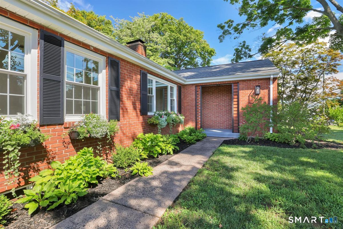 147 Ridge Road Middletown CT 06457