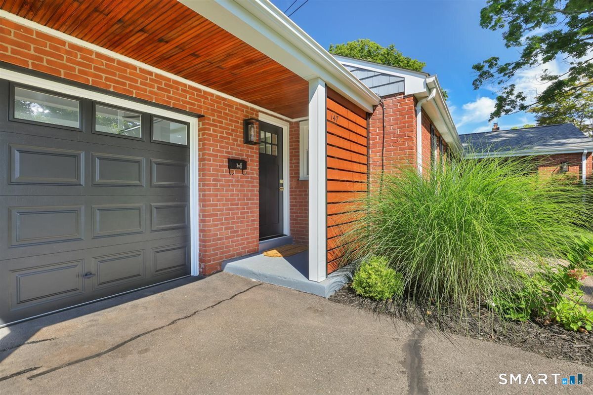 147 Ridge Road Middletown CT 06457