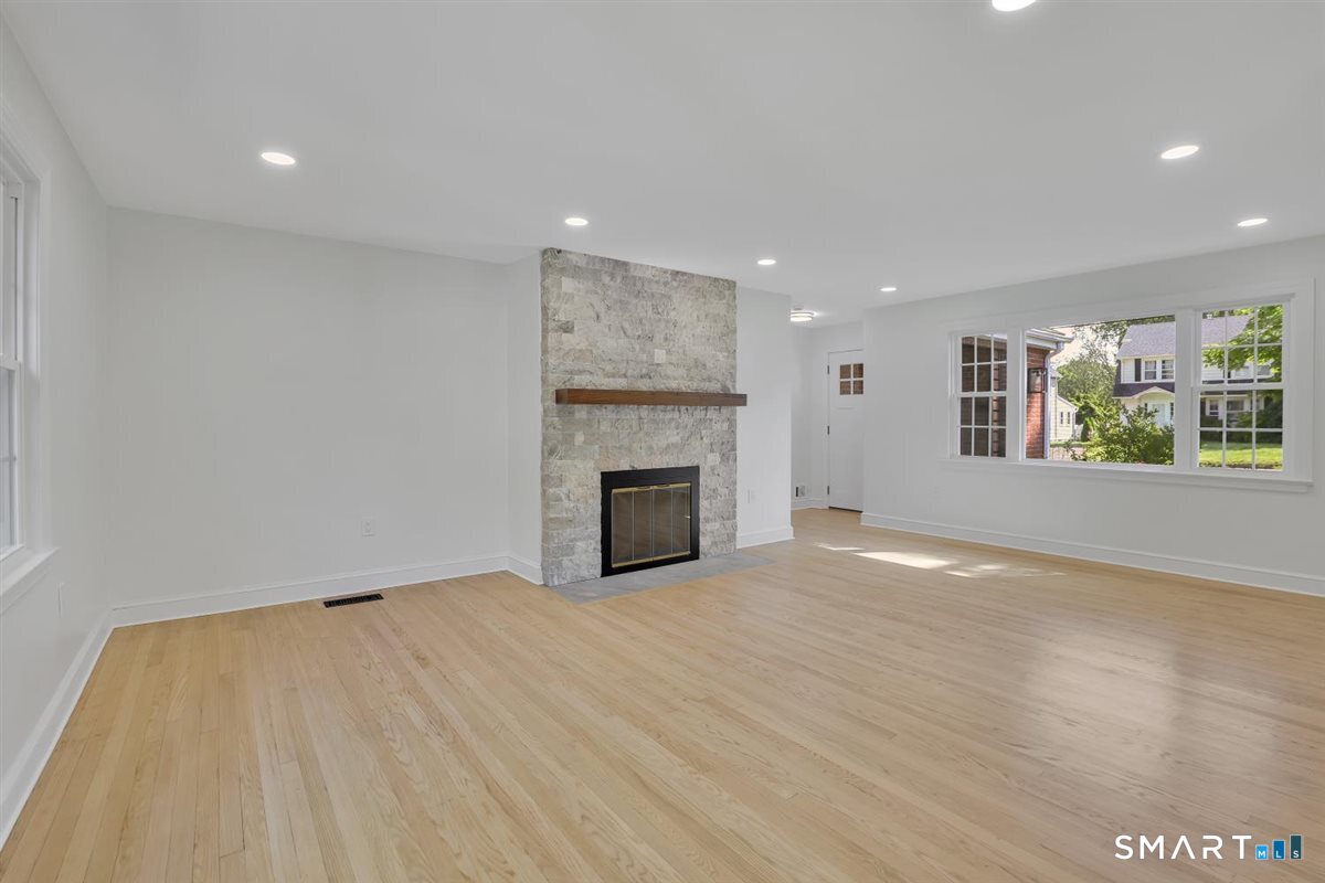 147 Ridge Road Middletown CT 06457