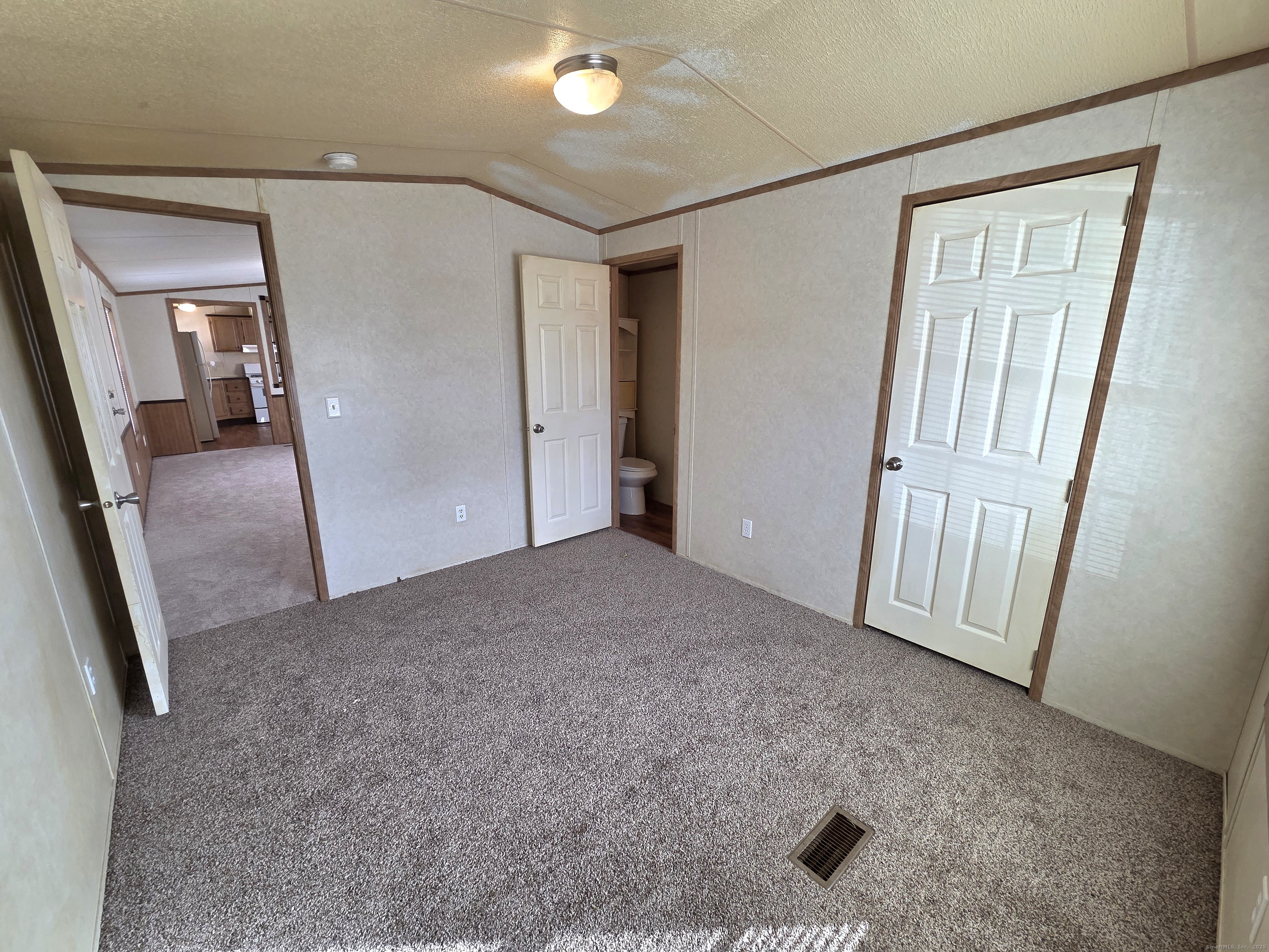 9 North Road East Windsor CT 06088