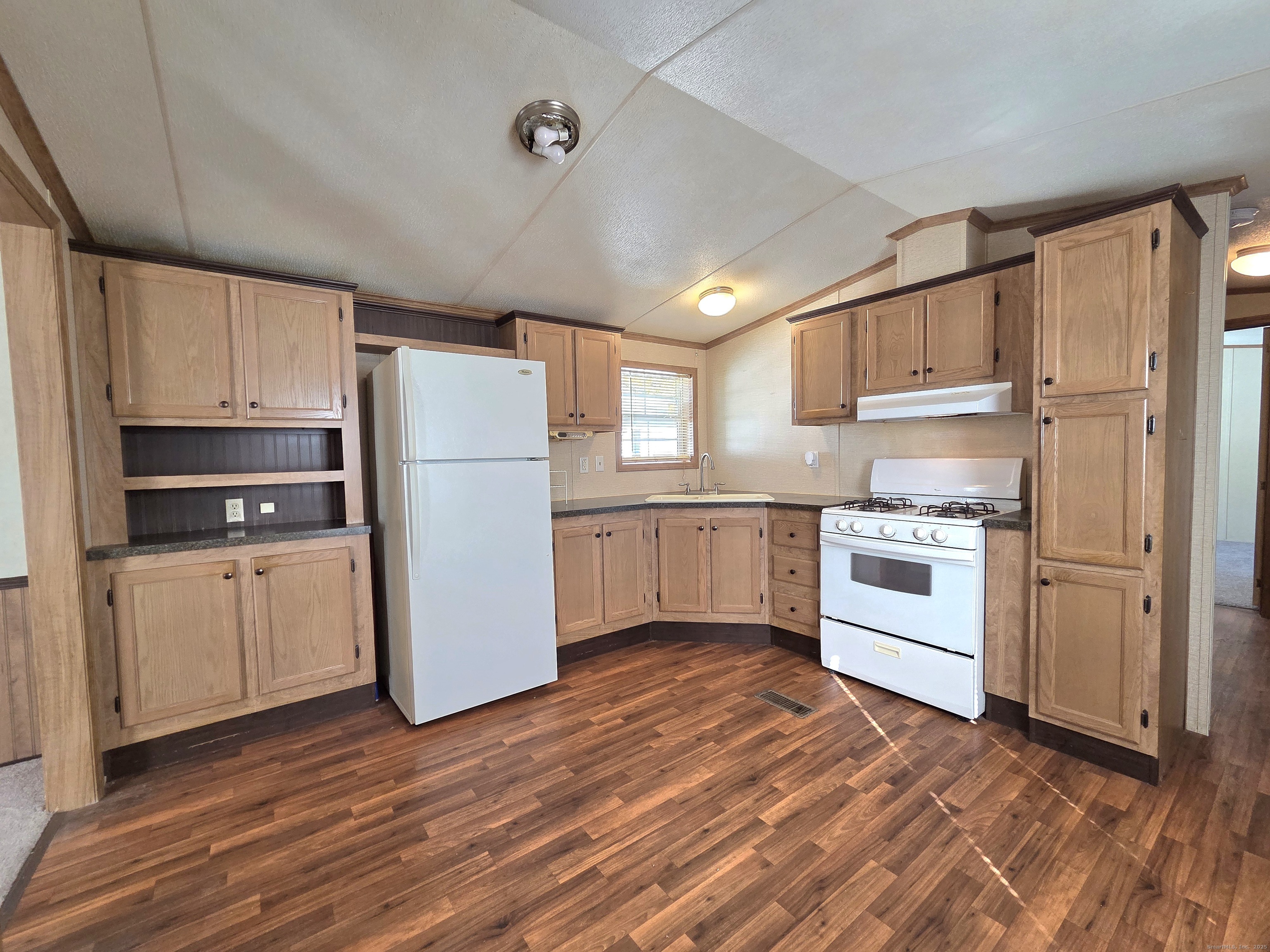 9 North Road East Windsor CT 06088