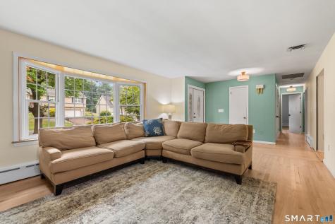 90 Meadowlawn Road Stratford CT 06614