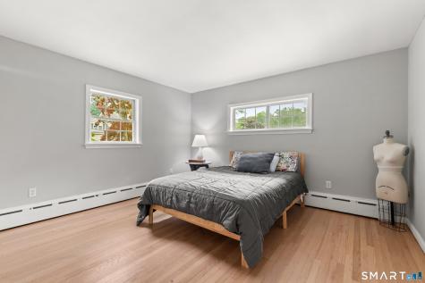 90 Meadowlawn Road Stratford CT 06614