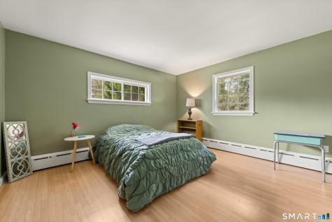 90 Meadowlawn Road Stratford CT 06614
