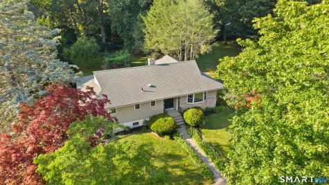 90 Meadowlawn Road Stratford CT 06614