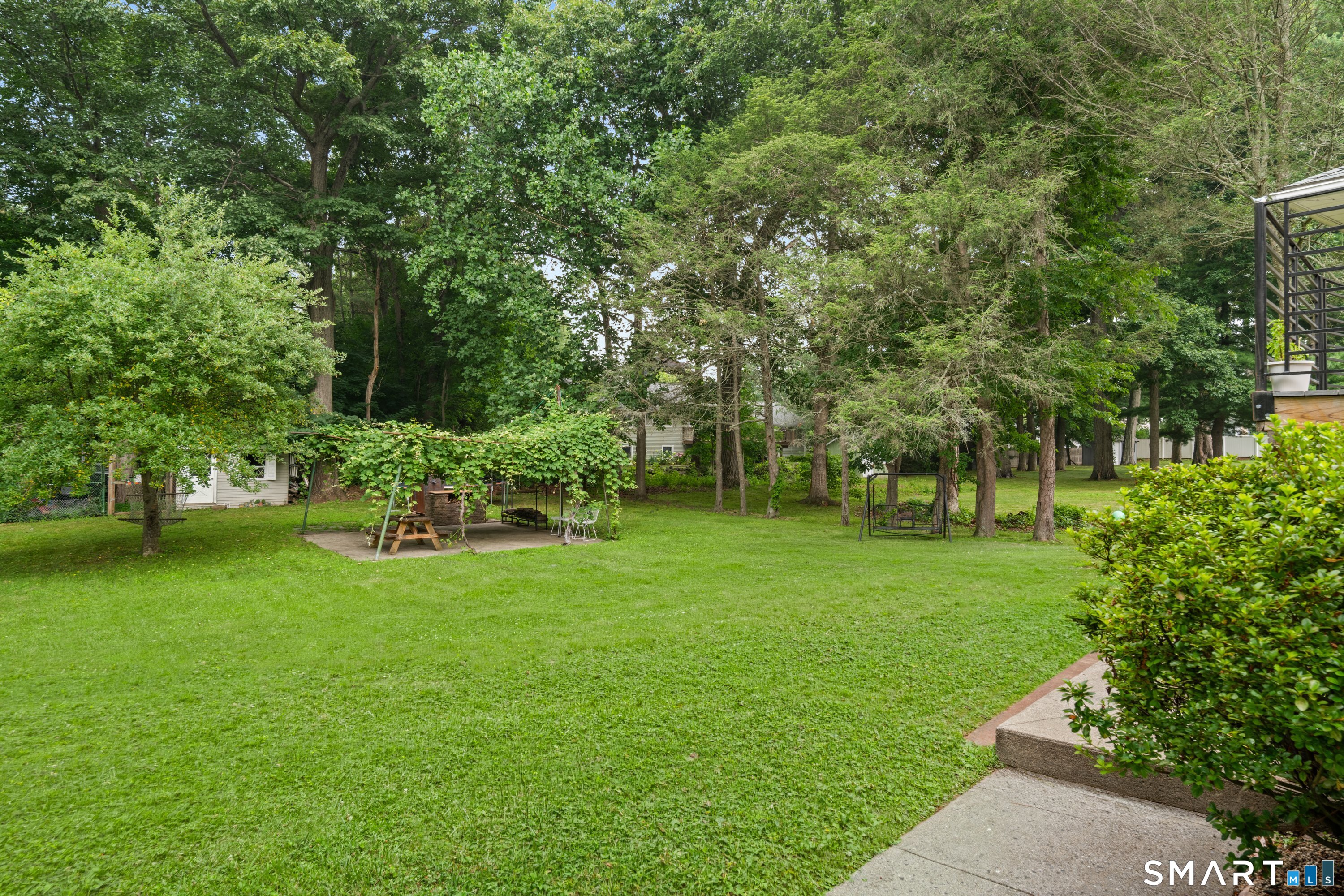 90 Meadowlawn Road Stratford CT 06614