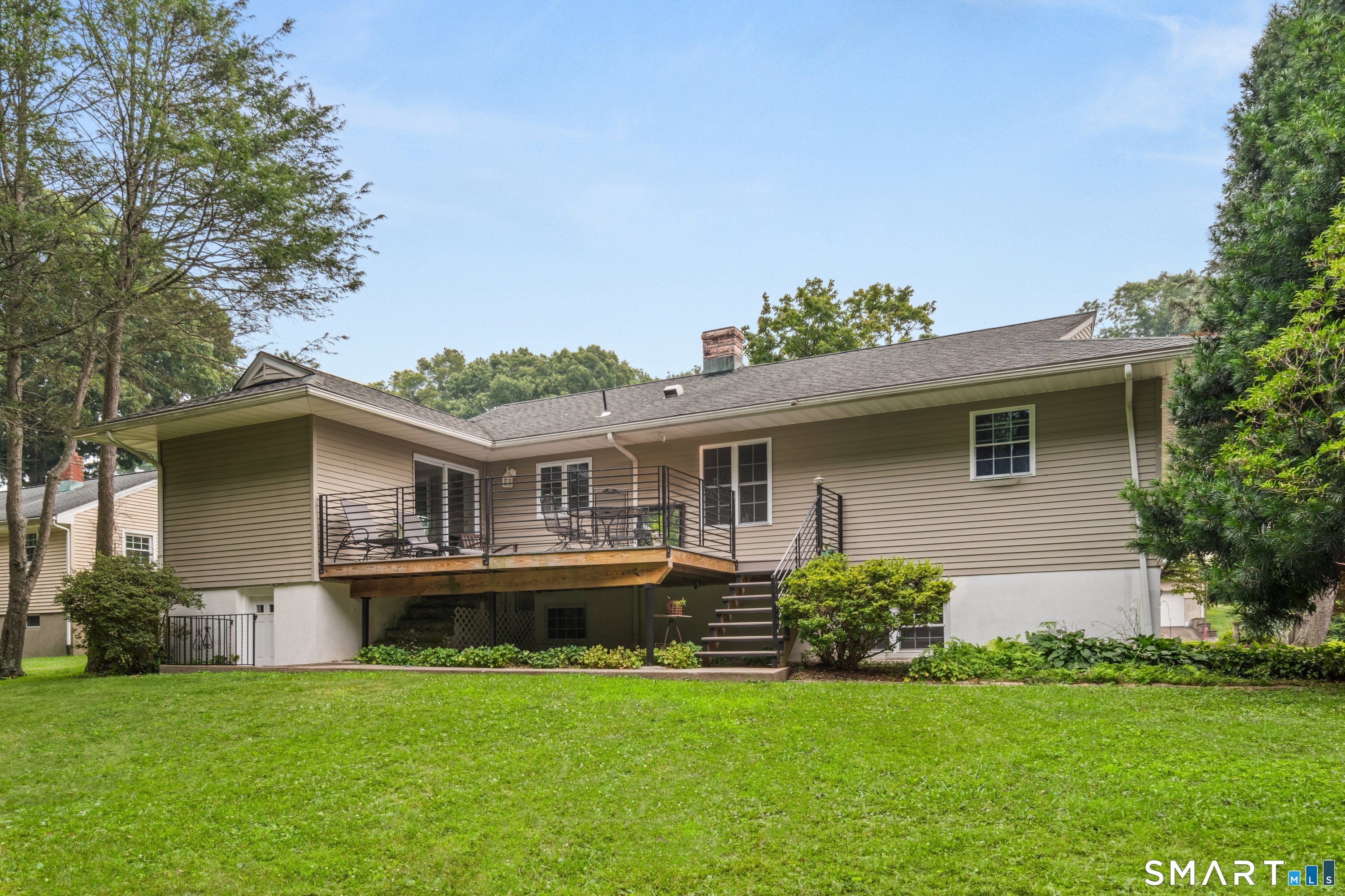 90 Meadowlawn Road Stratford CT 06614