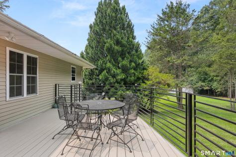 90 Meadowlawn Road Stratford CT 06614