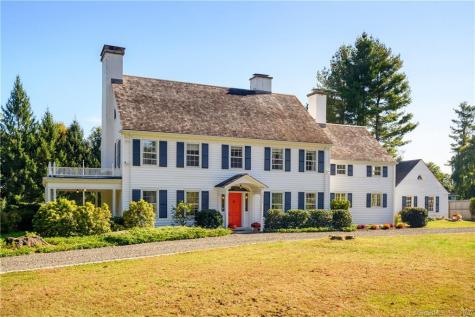 22 Currituck Road Newtown CT 06470