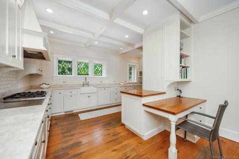 17 Contentment Island Road Darien CT 06820