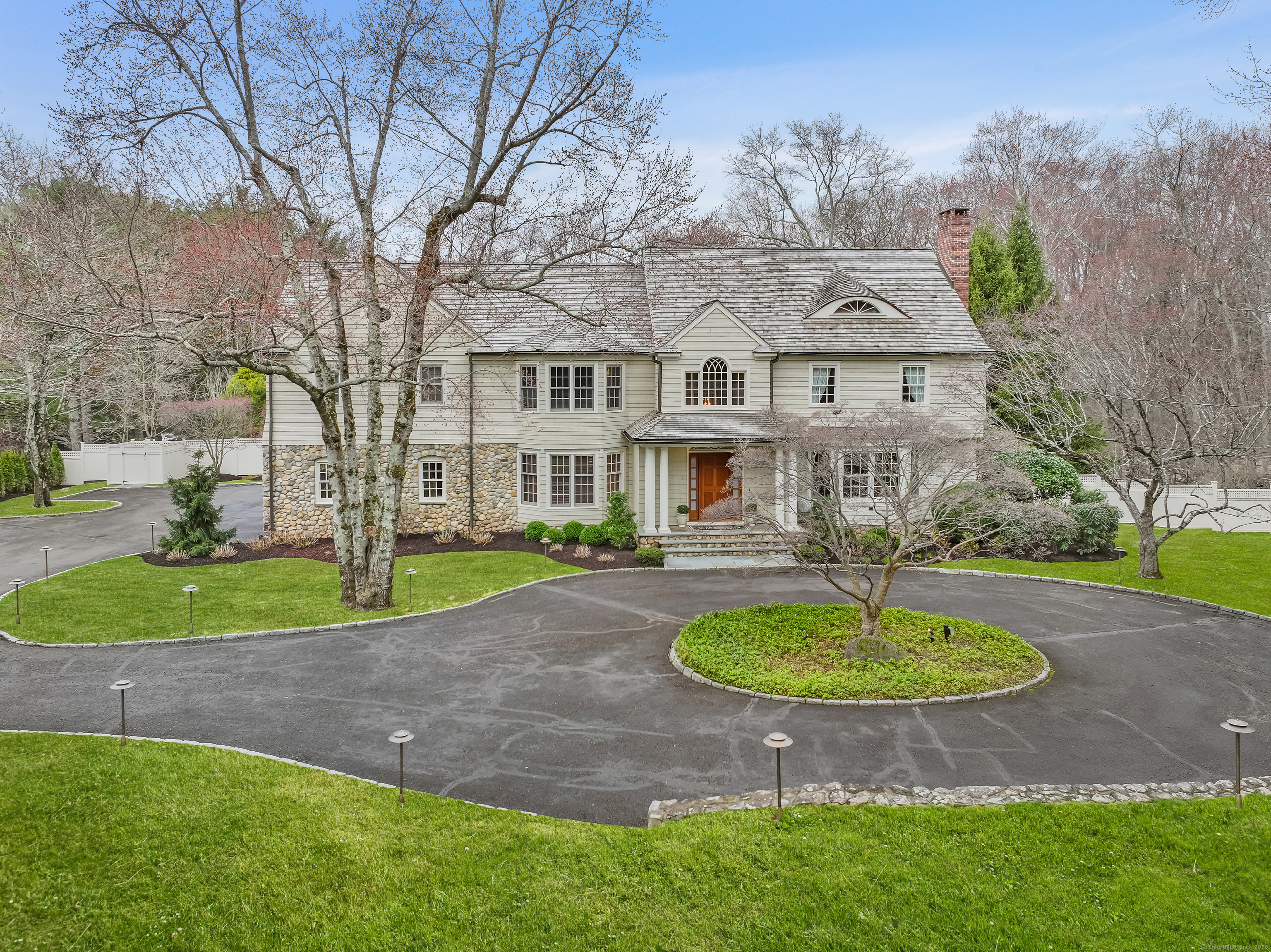 652 Ponus Ridge New Canaan CT 06840