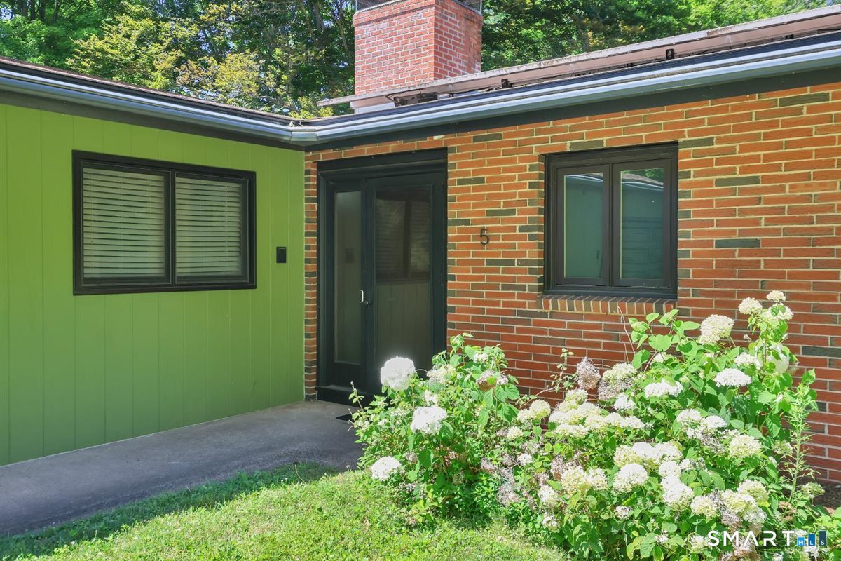 5 Tolland Avenue Vernon CT 06066