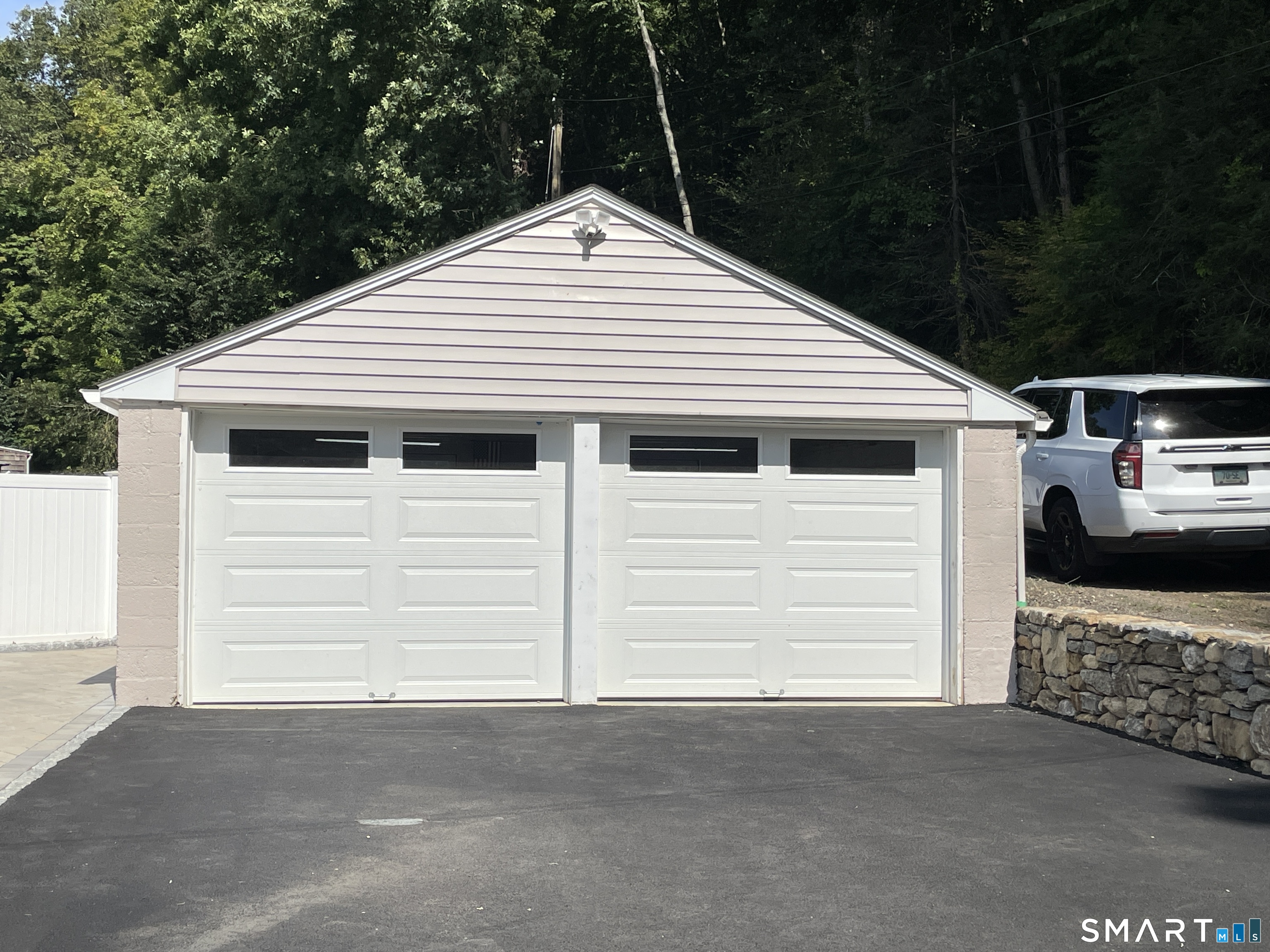 2 Edgehill Terrace Seymour CT 06484