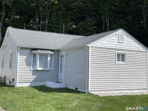 2 Edgehill Terrace Seymour CT 06484