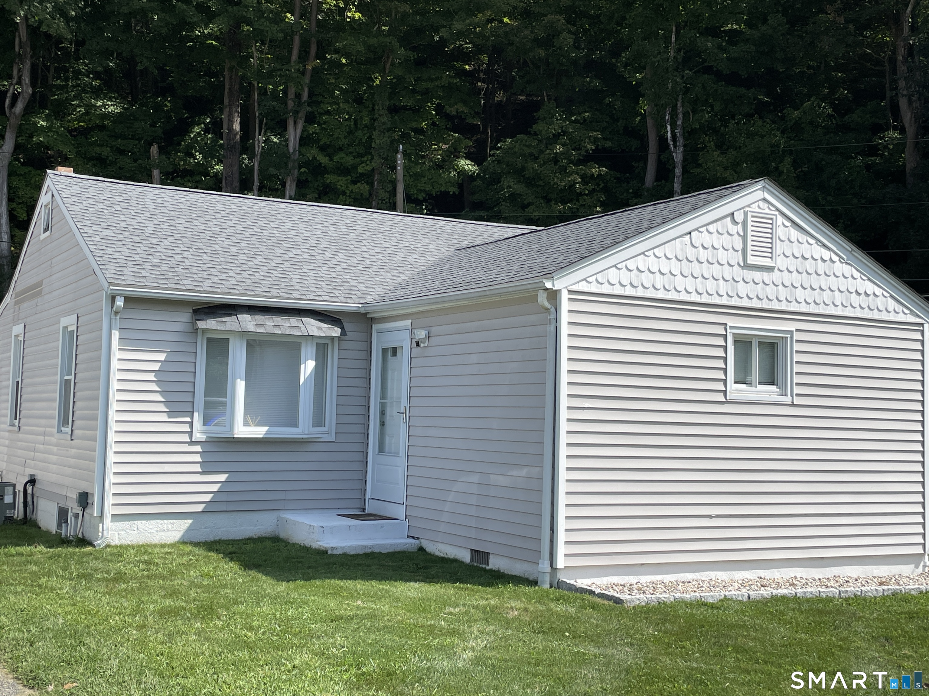 2 Edgehill Terrace Seymour CT 06484