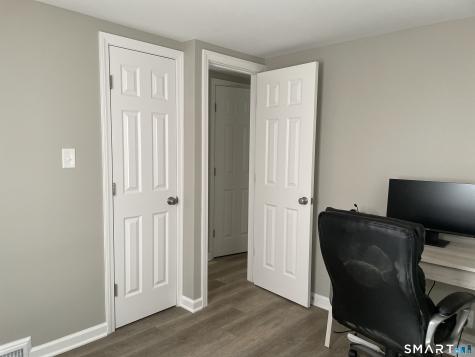 2 Edgehill Terrace Seymour CT 06484