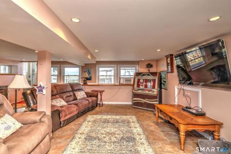 404 Buckingham Avenue Milford CT 06460
