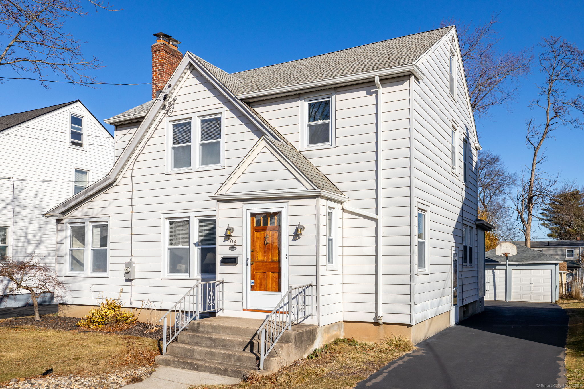 108 Cromwell Street Hartford CT 06114