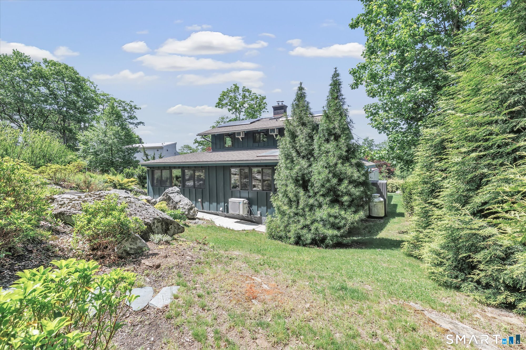 93 Carol Street Danbury CT 06810