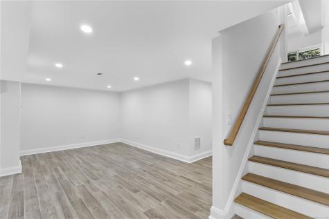 68 Figlar Avenue Fairfield CT 06824