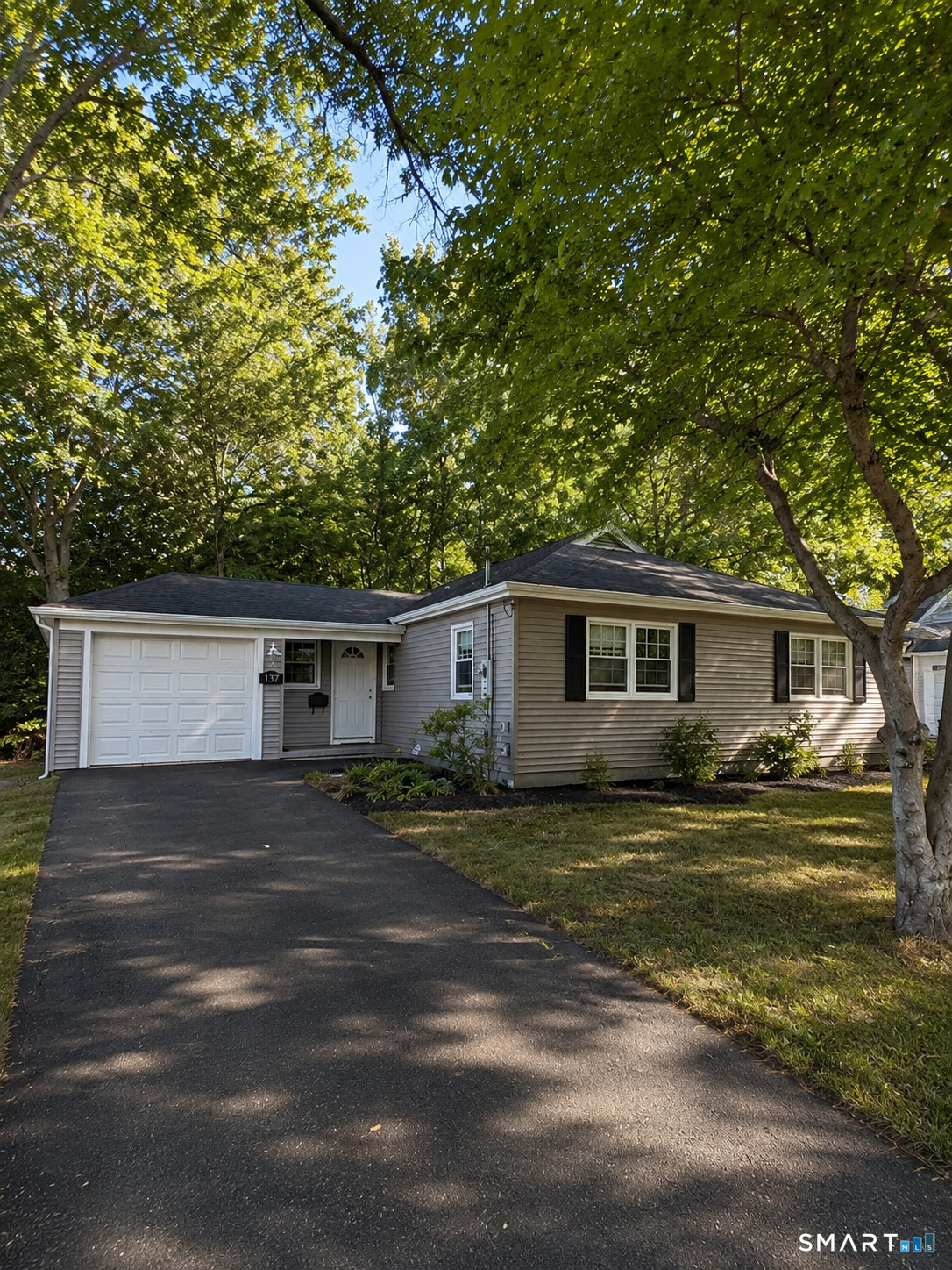 137 Brewster Road West Hartford CT 06117