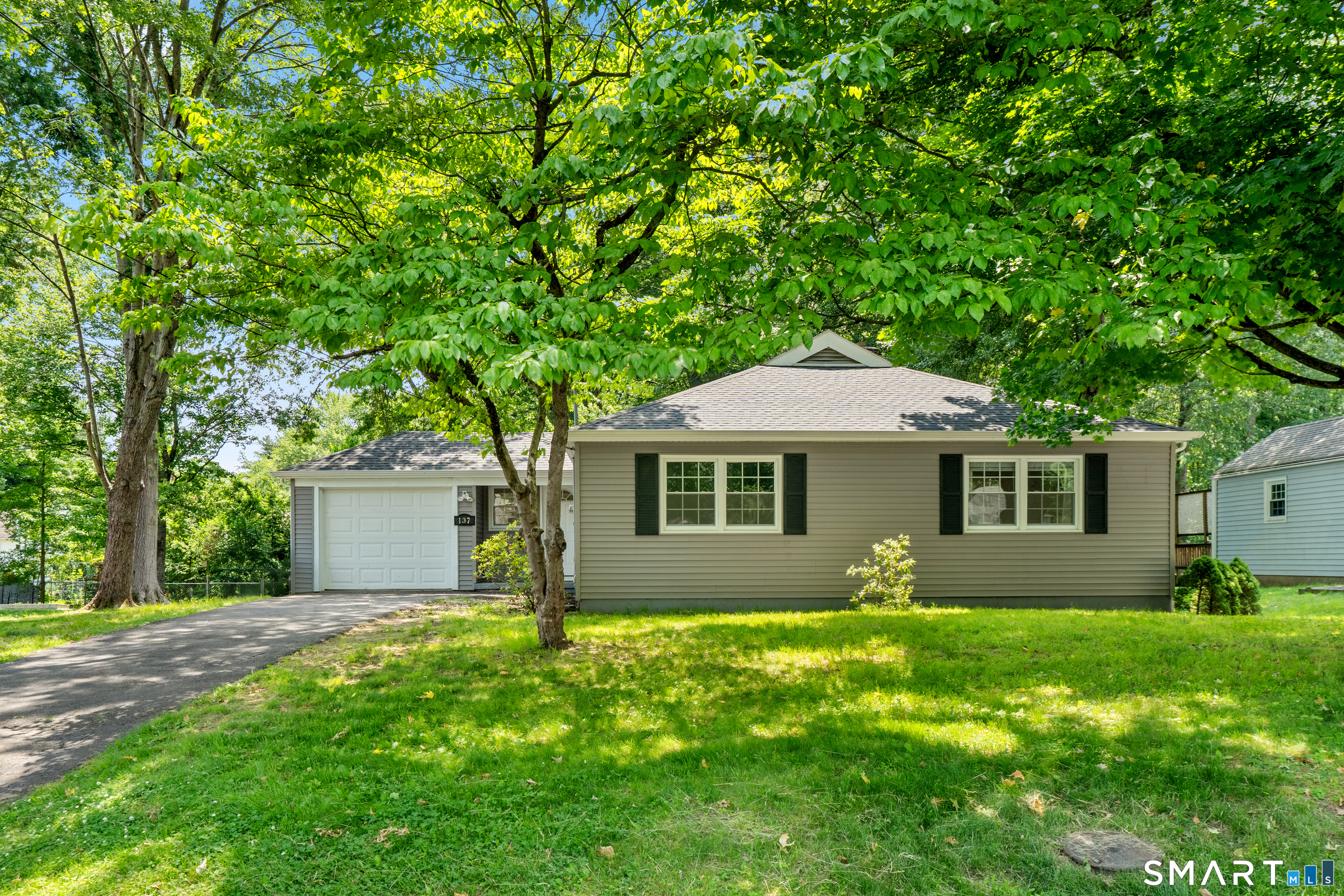 137 Brewster Road West Hartford CT 06117