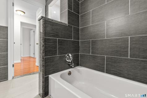 137 Brewster Road West Hartford CT 06117