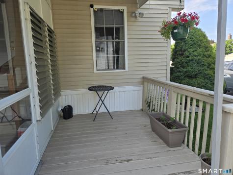19 Arapaho Drive East Hartford CT 06118