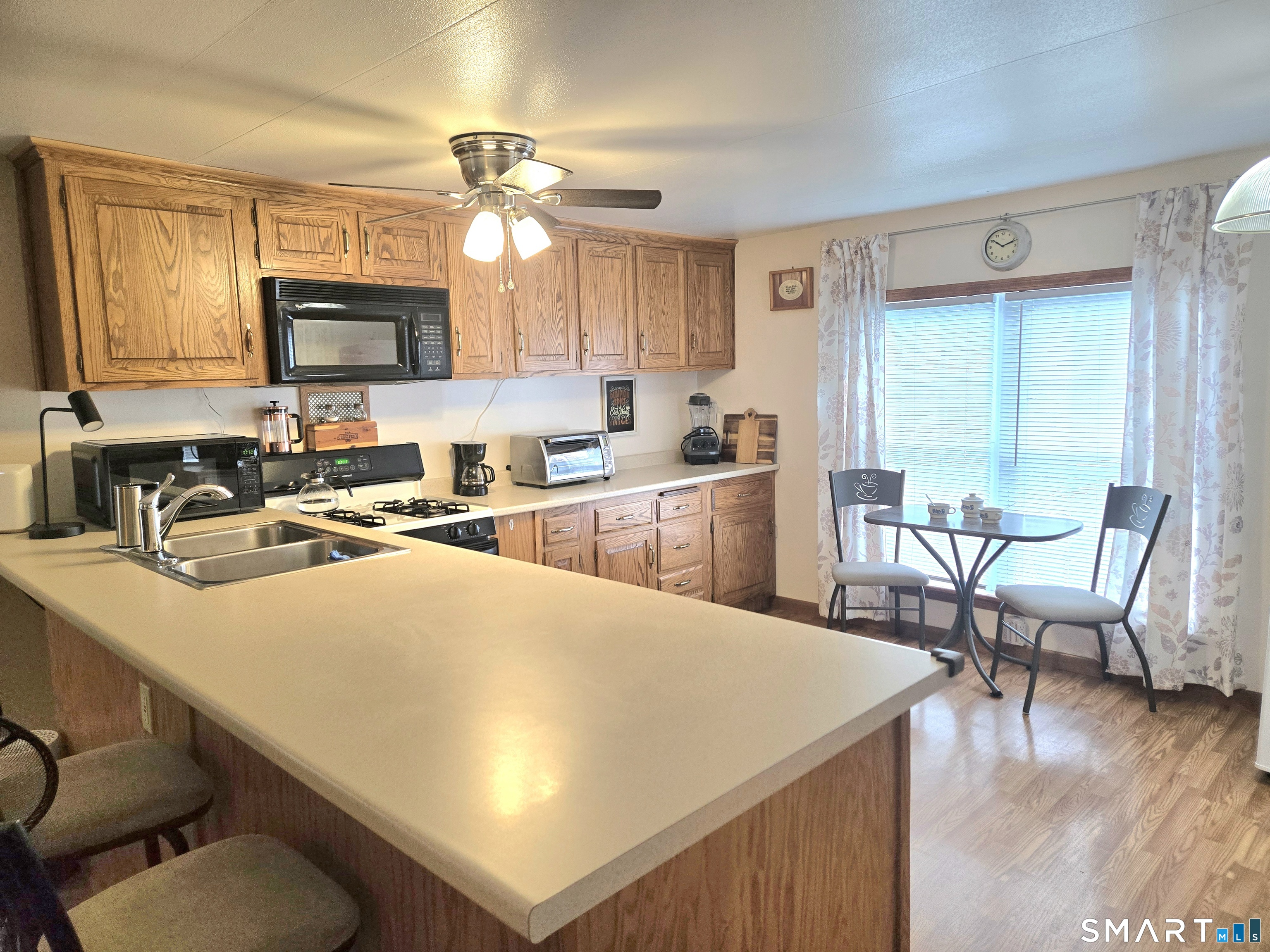 19 Arapaho Drive East Hartford CT 06118