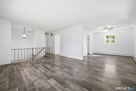 16 Julian Drive Preston CT 06365