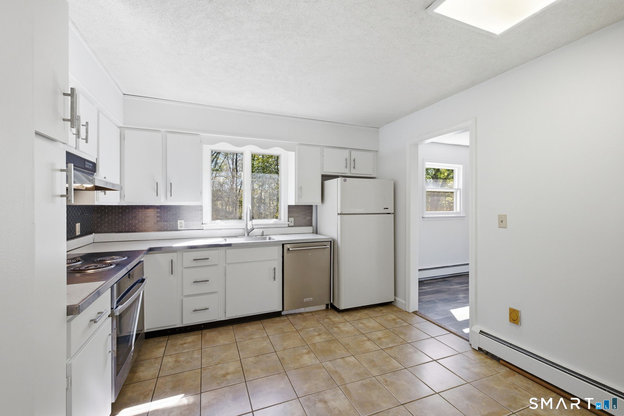 16 Julian Drive Preston CT 06365